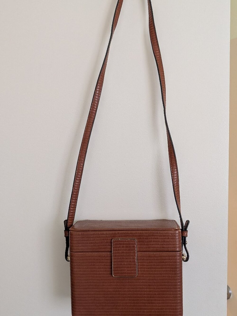 Brown Textured Structured Box Crossbody Bag Hinged Lid Gold Hardware